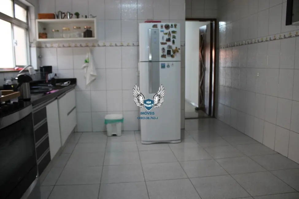 Sobrado com 3 quartos para alugar, 400m2 em Jardim São Paulo(Zona Norte), São Paulo - SP - imagem 8 Foto 8 de Sobrado com 3 quartos para alugar, 400m2 em Jardim São Paulo(Zona Norte), São Paulo - SP