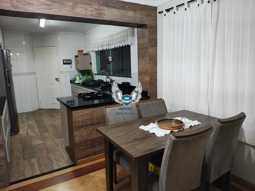 Sobrado com 3 quartos à venda, 200m2 em Mandaqui, São Paulo - SP - imagem 7 Foto 7 de Sobrado com 3 quartos à venda, 200m2 em Mandaqui, São Paulo - SP