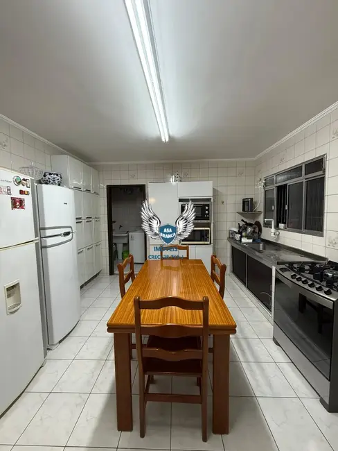 Foto 2 de Sobrado com 3 quartos à venda, 181m2 em Brasilândia, São Paulo - SP