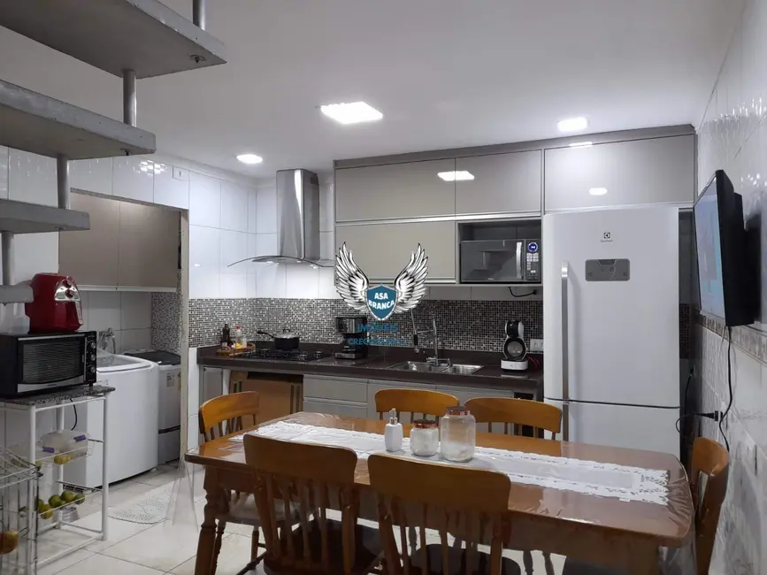 Foto 2 de Sobrado com 2 quartos à venda, 120m2 em Brasilândia, São Paulo - SP