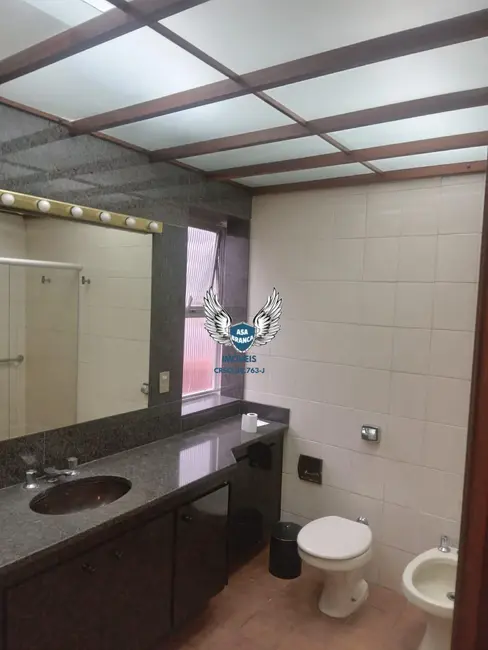 Foto 2 de Apartamento com 4 quartos para alugar, 216m2 em Cerqueira César, São Paulo - SP