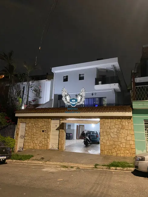 Sobrado com 4 quartos à venda, 350m2 em Tremembé, São Paulo - SP - imagem 1 Foto 1 de Sobrado com 4 quartos à venda, 350m2 em Tremembé, São Paulo - SP