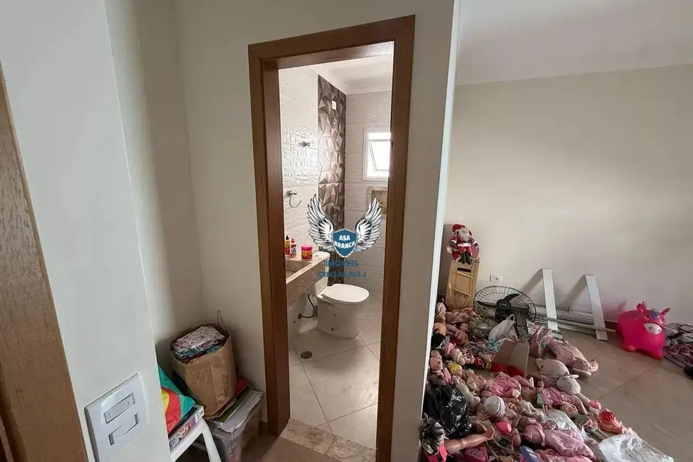 Sobrado com 3 quartos à venda, 280m2 em Jardim Guapira, São Paulo - SP - imagem 6 Foto 6 de Sobrado com 3 quartos à venda, 280m2 em Jardim Guapira, São Paulo - SP