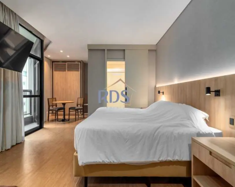 Apartamento com 1 quarto à venda, 42m2 em Jardim Europa, São Paulo - SP - imagem 2 Foto 2 de Apartamento com 1 quarto à venda, 42m2 em Jardim Europa, São Paulo - SP