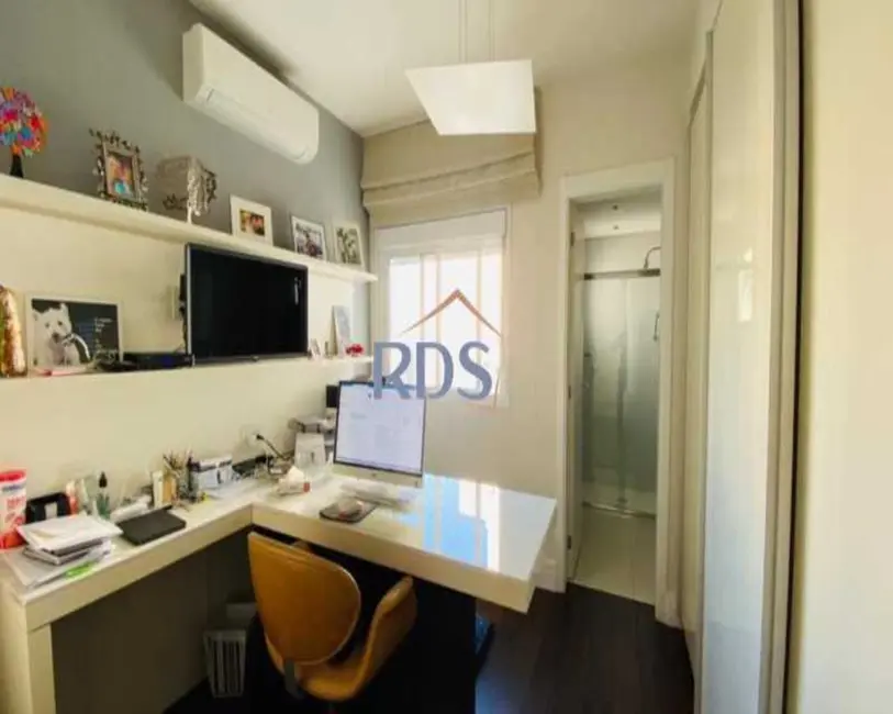Apartamento com 3 quartos à venda, 251m2 em Campo Belo, São Paulo - SP - imagem 5 Foto 5 de Apartamento com 3 quartos à venda, 251m2 em Campo Belo, São Paulo - SP