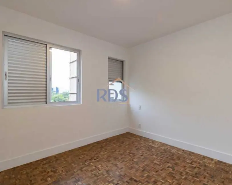 Apartamento com 3 quartos à venda, 127m2 em Jardim Europa, São Paulo - SP - imagem 4 Foto 4 de Apartamento com 3 quartos à venda, 127m2 em Jardim Europa, São Paulo - SP