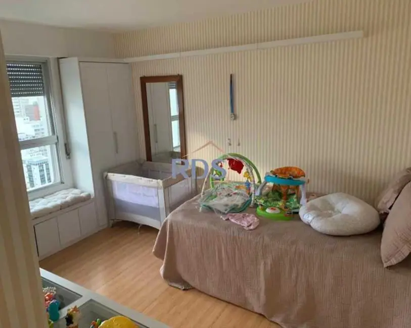 Foto 9 de Apartamento com 5 quartos à venda, 268m2 em Itaim Bibi, São Paulo - SP