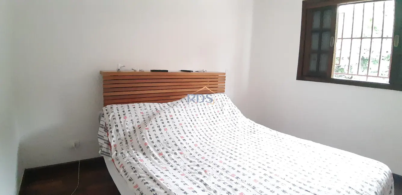 Foto 8 de Casa com 4 quartos à venda, 270m2 em Parque Assunção, Taboao Da Serra - SP