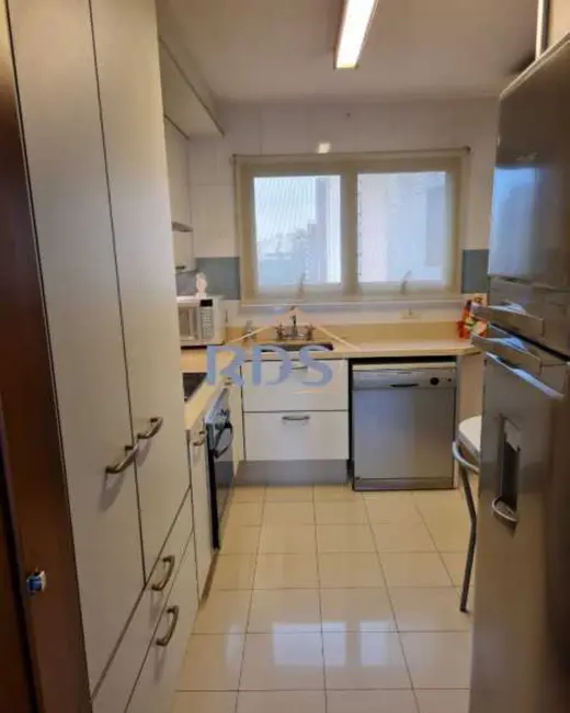 Foto 6 de Apartamento com 4 quartos à venda, 140m2 em Vila Nova Conceição, São Paulo - SP