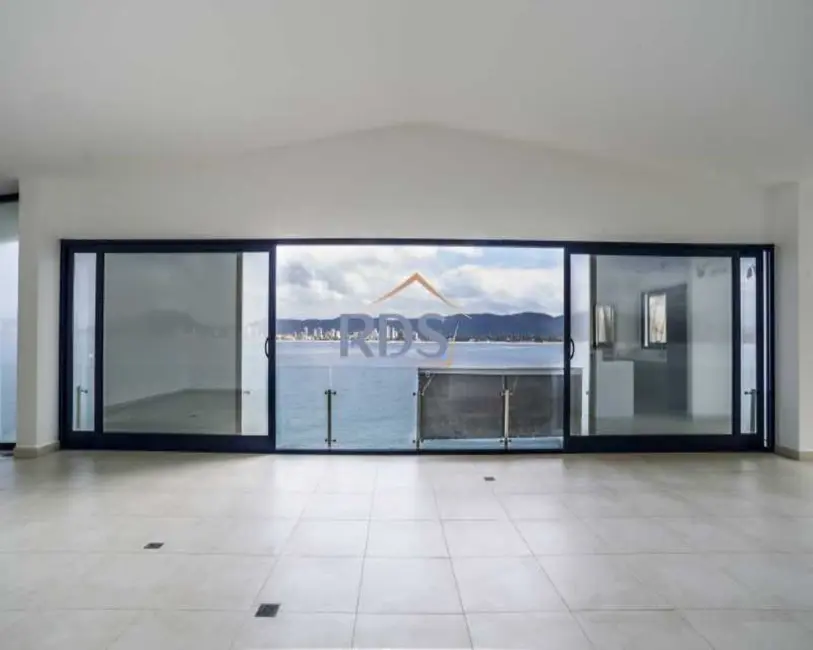 Foto 2 de Apartamento com 3 quartos à venda, 181m2 em Parque Enseada, Guaruja - SP