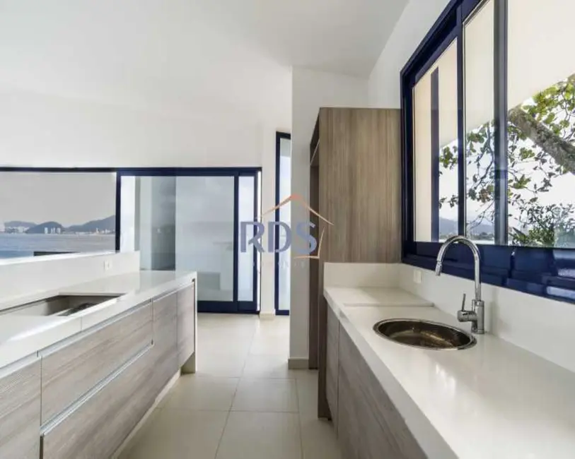 Foto 9 de Apartamento com 3 quartos à venda, 181m2 em Parque Enseada, Guaruja - SP