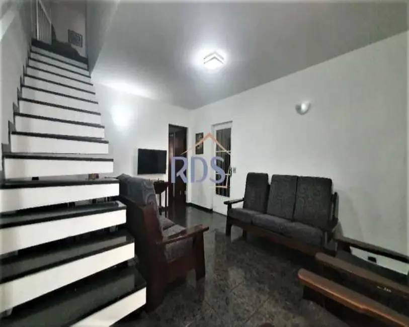 Foto 2 de Casa com 3 quartos à venda, 216m2 em Jardim Luanda, São Paulo - SP