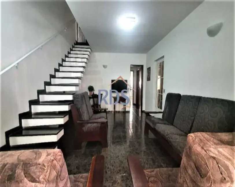 Foto 3 de Casa com 3 quartos à venda, 216m2 em Jardim Luanda, São Paulo - SP