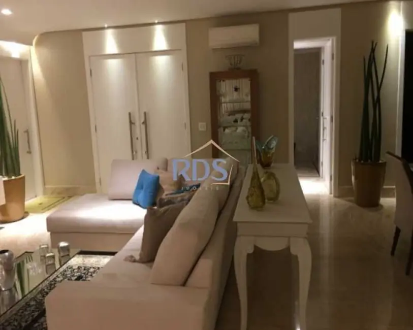 Apartamento com 4 quartos à venda, 306m2 em Moema, São Paulo - SP - imagem 2 Foto 2 de Apartamento com 4 quartos à venda, 306m2 em Moema, São Paulo - SP