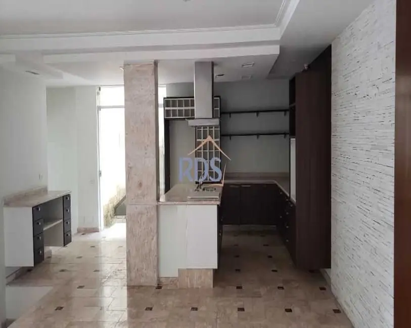 Foto 1 de Casa de Condomínio com 3 quartos à venda, 330m2 em Fazenda Morumbi, São Paulo - SP