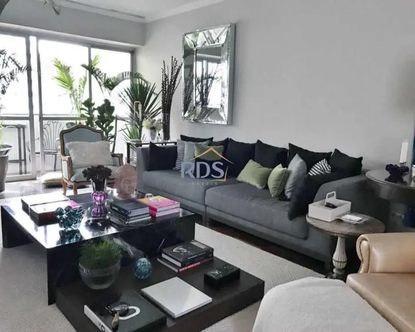 Apartamento com 3 quartos à venda, 144m2 em Indianópolis, São Paulo - SP - imagem 4 Foto 4 de Apartamento com 3 quartos à venda, 144m2 em Indianópolis, São Paulo - SP