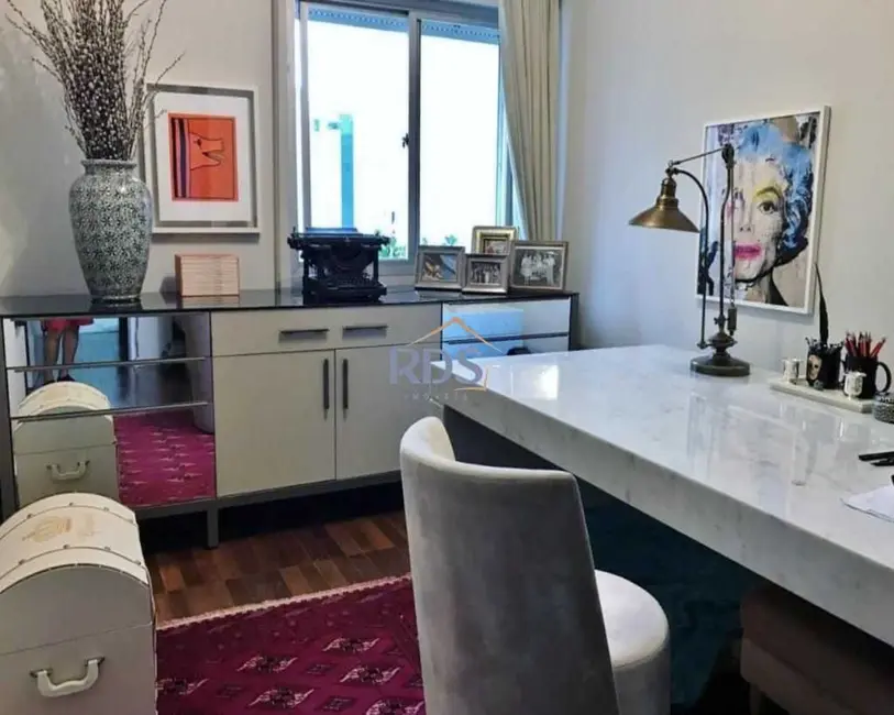 Apartamento com 3 quartos à venda, 144m2 em Indianópolis, São Paulo - SP - imagem 8 Foto 8 de Apartamento com 3 quartos à venda, 144m2 em Indianópolis, São Paulo - SP