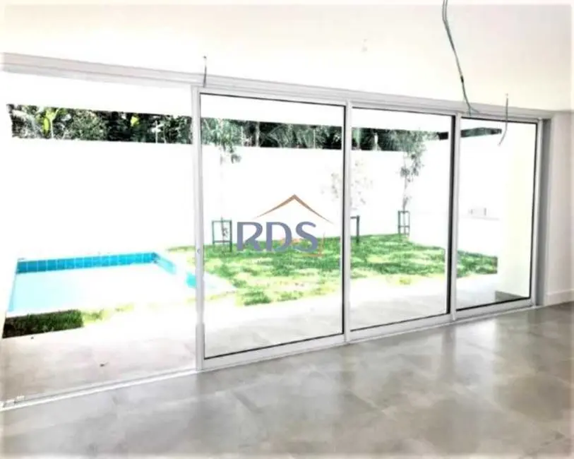 Casa de Condomínio com 3 quartos à venda, 300m2 em Retiro Morumbi, São Paulo - SP - imagem 6 Foto 6 de Casa de Condomínio com 3 quartos à venda, 300m2 em Retiro Morumbi, São Paulo - SP