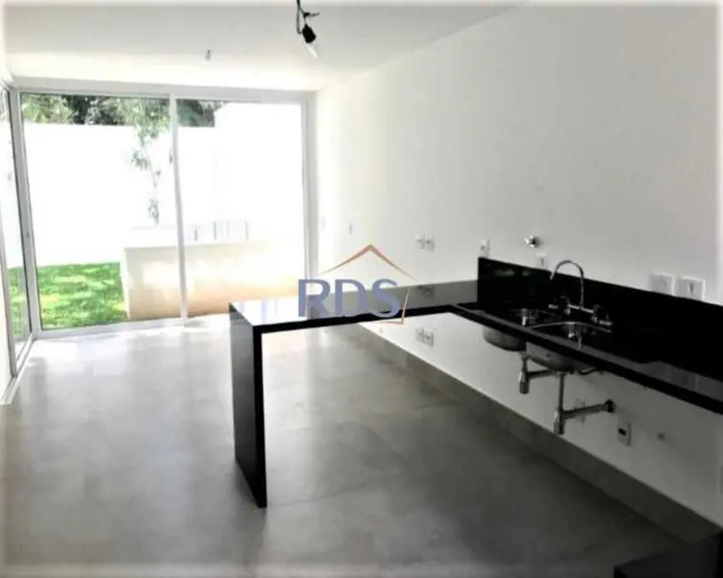 Casa de Condomínio com 3 quartos à venda, 300m2 em Retiro Morumbi, São Paulo - SP - imagem 3 Foto 3 de Casa de Condomínio com 3 quartos à venda, 300m2 em Retiro Morumbi, São Paulo - SP
