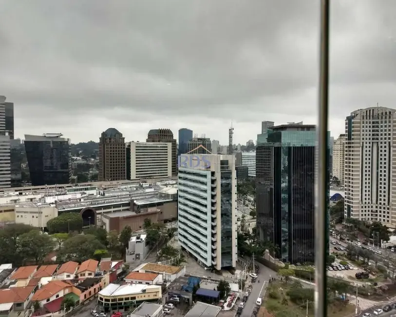 Apartamento com 3 quartos à venda, 138m2 em Santo Amaro, São Paulo - SP - imagem 8 Foto 8 de Apartamento com 3 quartos à venda, 138m2 em Santo Amaro, São Paulo - SP