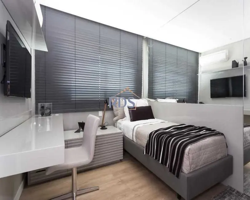 Apartamento com 3 quartos à venda, 215m2 em Vila Mariana, São Paulo - SP - imagem 7 Foto 7 de Apartamento com 3 quartos à venda, 215m2 em Vila Mariana, São Paulo - SP