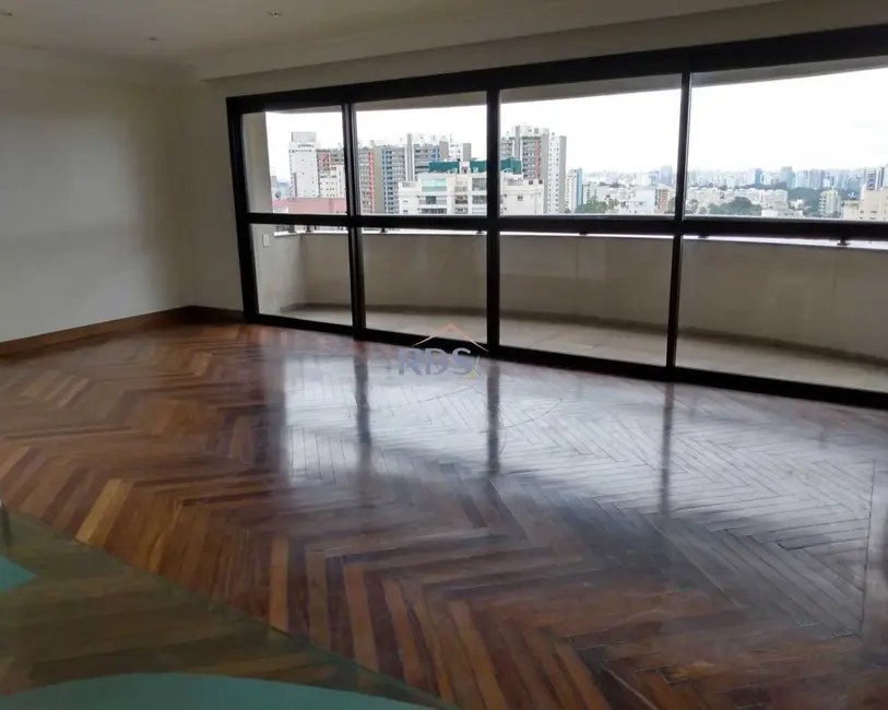 Apartamento com 4 quartos à venda, 250m2 em Vila Andrade, São Paulo - SP - imagem 3 Foto 3 de Apartamento com 4 quartos à venda, 250m2 em Vila Andrade, São Paulo - SP