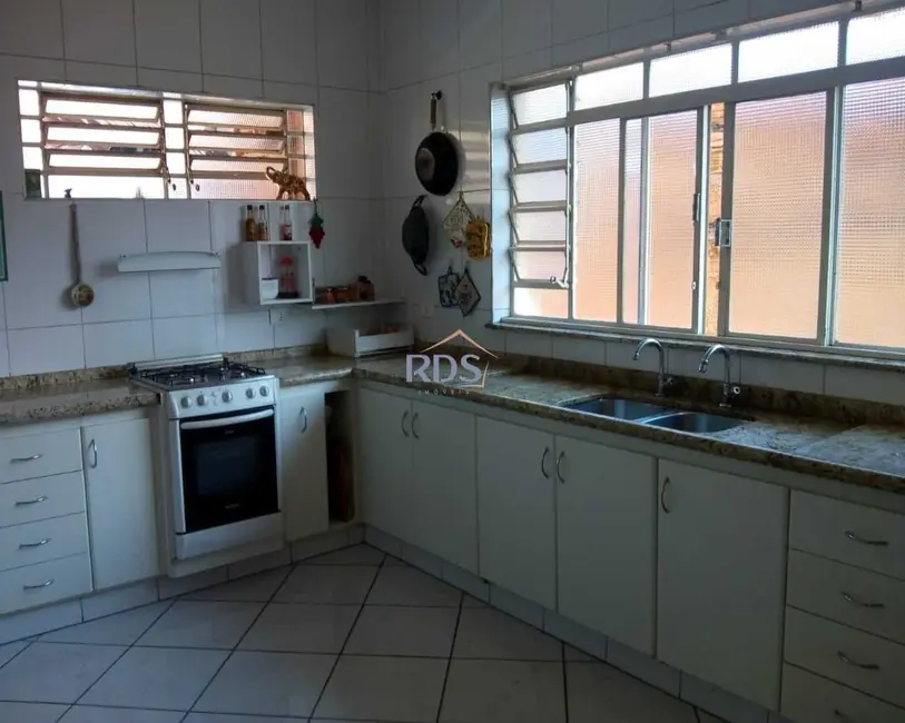 Foto 4 de Casa com 3 quartos à venda, 300m2 em Vila Monte Alegre, São Paulo - SP