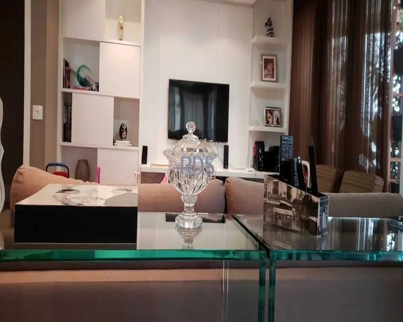 Foto 2 de Apartamento com 3 quartos à venda, 233m2 em Jardim Fonte do Morumbi, São Paulo - SP