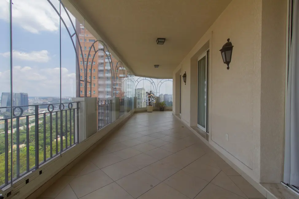 Foto 3 de Apartamento com 4 quartos à venda, 260m2 em Jardim Fonte do Morumbi, São Paulo - SP