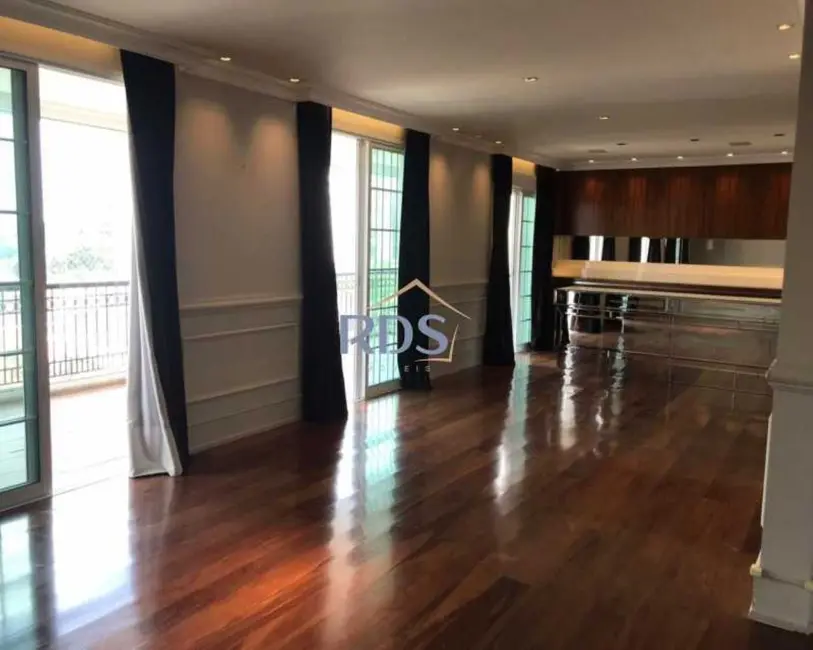 Apartamento com 3 quartos à venda e para alugar, 217m2 em Vila Congonhas, São Paulo - SP - imagem 4 Foto 4 de Apartamento com 3 quartos à venda e para alugar, 217m2 em Vila Congonhas, São Paulo - SP