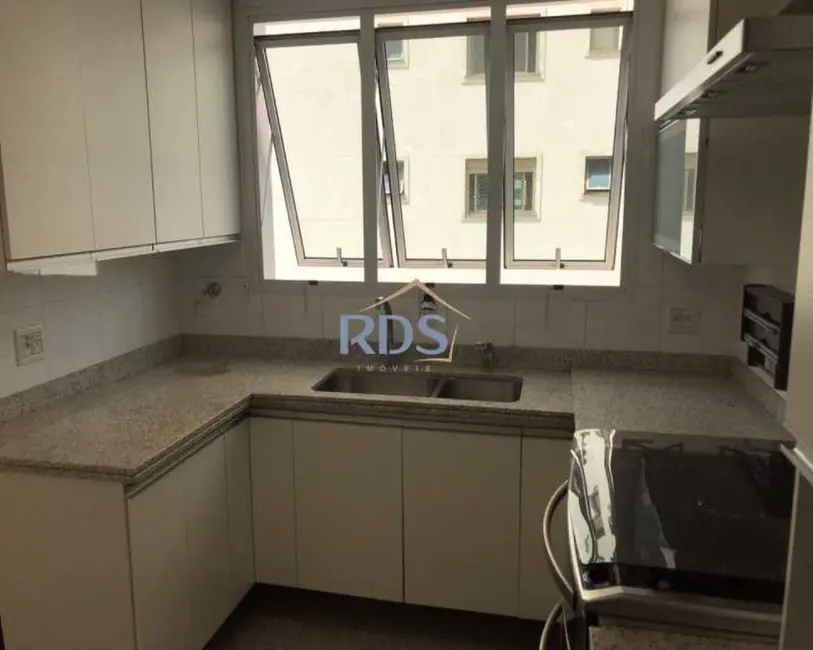 Apartamento com 3 quartos à venda e para alugar, 217m2 em Vila Congonhas, São Paulo - SP - imagem 6 Foto 6 de Apartamento com 3 quartos à venda e para alugar, 217m2 em Vila Congonhas, São Paulo - SP