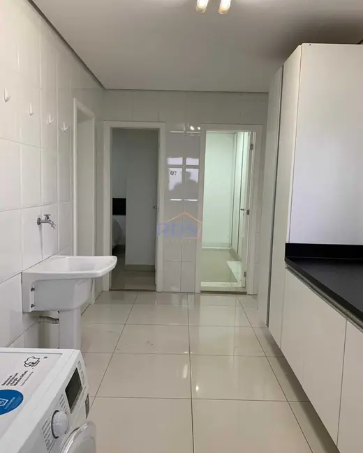 Apartamento com 5 quartos à venda e para alugar, 370m2 em Santo Amaro, São Paulo - SP - imagem 5 Foto 5 de Apartamento com 5 quartos à venda e para alugar, 370m2 em Santo Amaro, São Paulo - SP