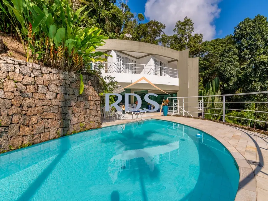 Foto 2 de Casa com 2 quartos à venda, 313m2 em Ubatuba - SP