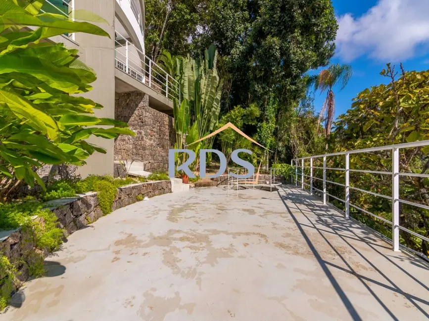 Foto 8 de Casa com 2 quartos à venda, 313m2 em Ubatuba - SP