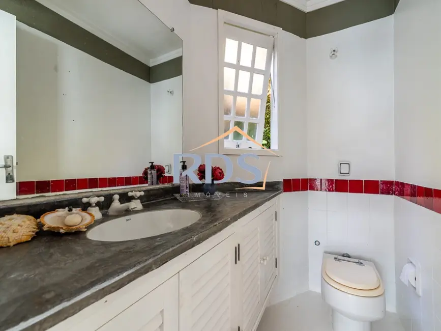 Foto 6 de Casa com 2 quartos à venda, 313m2 em Ubatuba - SP