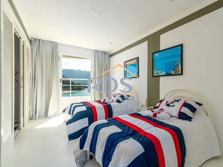 Foto 9 de Casa com 2 quartos à venda, 313m2 em Ubatuba - SP