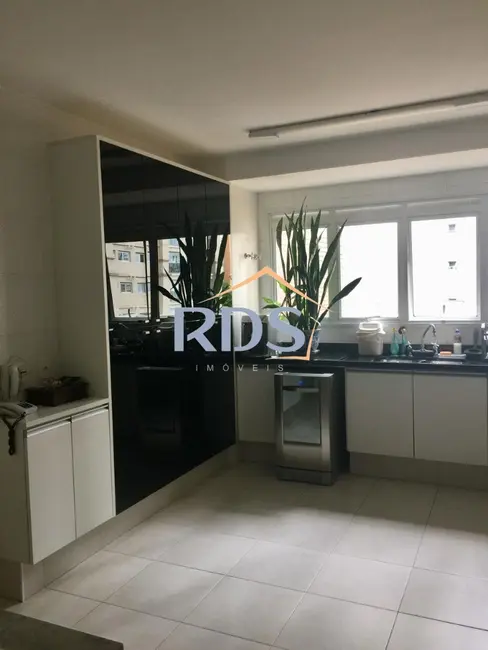 Foto 2 de Apartamento com 3 quartos à venda, 350m2 em Campo Belo, São Paulo - SP