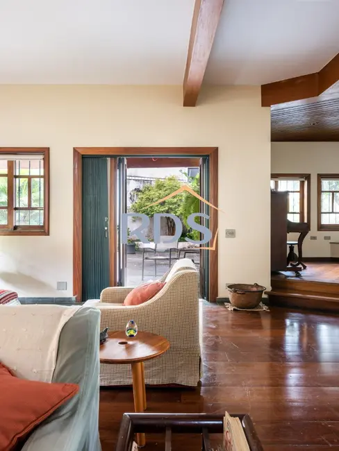 Foto 6 de Casa com 4 quartos à venda, 300m2 em Jardim das Bandeiras, São Paulo - SP