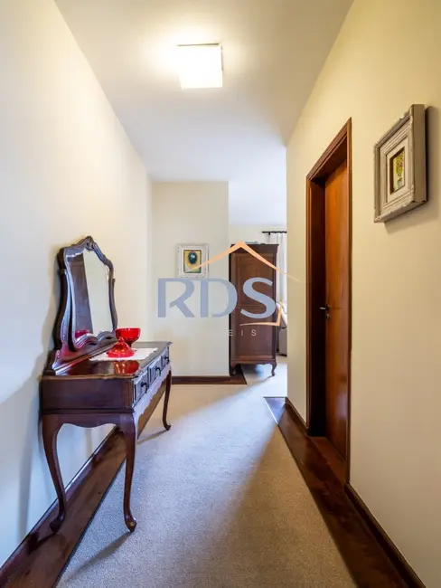 Foto 9 de Casa com 4 quartos à venda, 300m2 em Jardim das Bandeiras, São Paulo - SP