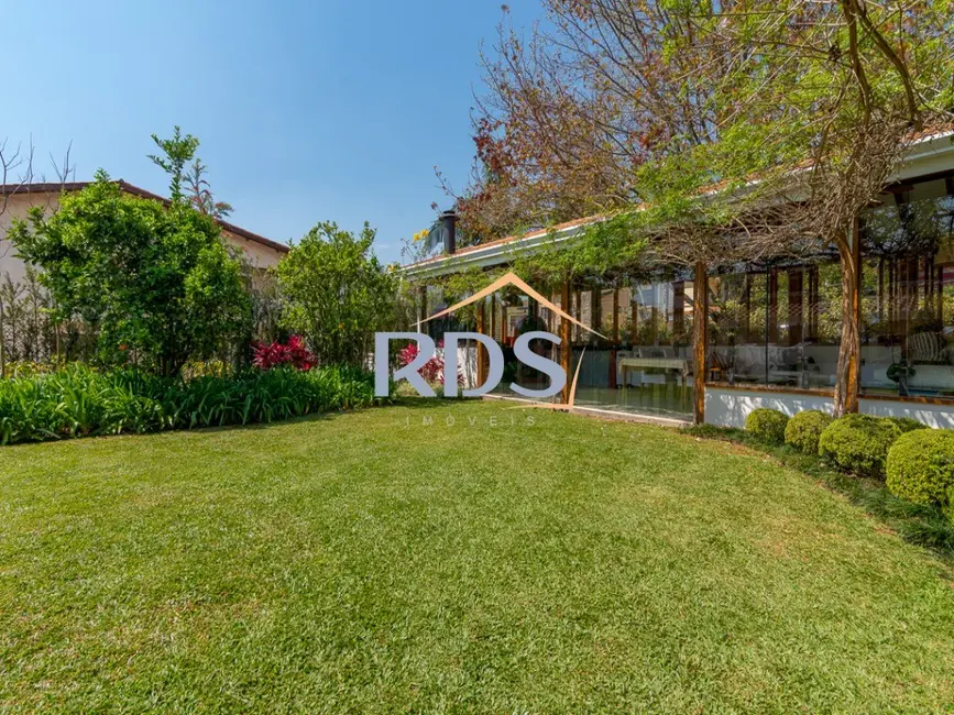 Casa de Condomínio com 4 quartos à venda, 1120m2 em Morada dos Pássaros, Barueri - SP - imagem 6 Foto 6 de Casa de Condomínio com 4 quartos à venda, 1120m2 em Morada dos Pássaros, Barueri - SP