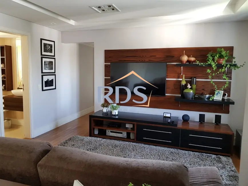 Apartamento com 3 quartos à venda, 120m2 em Vila Sofia, São Paulo - SP - imagem 3 Foto 3 de Apartamento com 3 quartos à venda, 120m2 em Vila Sofia, São Paulo - SP
