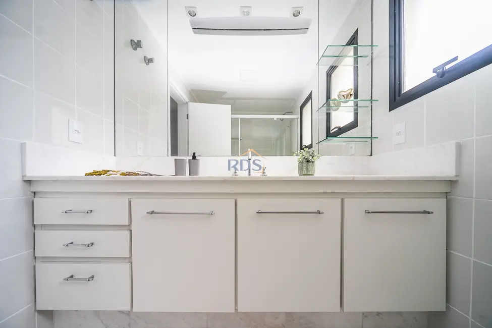 Foto 6 de Apartamento com 4 quartos à venda, 172m2 em Campo Belo, São Paulo - SP