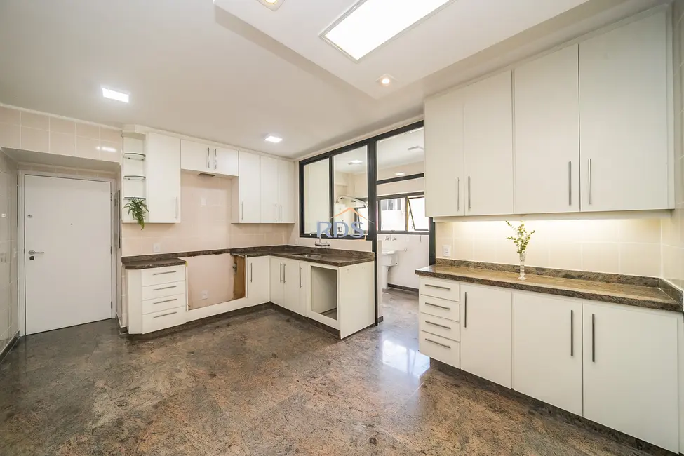 Foto 8 de Apartamento com 4 quartos à venda, 172m2 em Campo Belo, São Paulo - SP