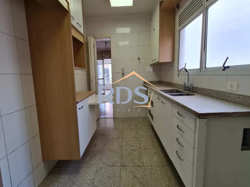 Foto 9 de Apartamento com 4 quartos à venda, 144m2 em Cerqueira César, São Paulo - SP