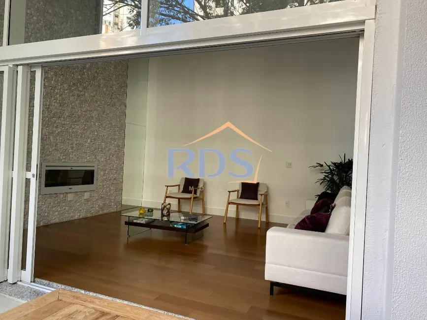 Foto 1 de Apartamento com 3 quartos à venda, 238m2 em Vila Suzana, São Paulo - SP