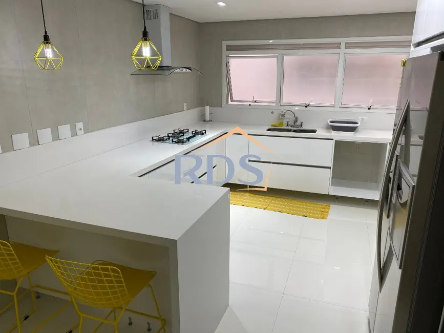 Foto 3 de Apartamento com 3 quartos à venda, 238m2 em Vila Suzana, São Paulo - SP