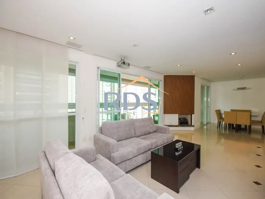 Apartamento com 3 quartos à venda, 193m2 em Vila Suzana, São Paulo - SP - imagem 1 Foto 1 de Apartamento com 3 quartos à venda, 193m2 em Vila Suzana, São Paulo - SP