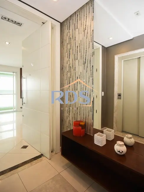 Apartamento com 3 quartos à venda, 193m2 em Vila Suzana, São Paulo - SP - imagem 4 Foto 4 de Apartamento com 3 quartos à venda, 193m2 em Vila Suzana, São Paulo - SP