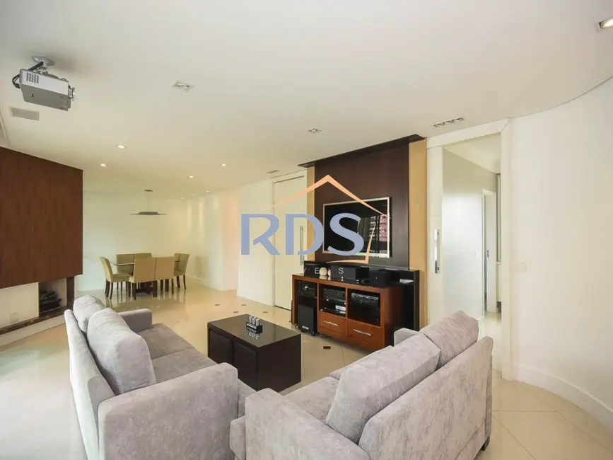 Apartamento com 3 quartos à venda, 193m2 em Vila Suzana, São Paulo - SP - imagem 2 Foto 2 de Apartamento com 3 quartos à venda, 193m2 em Vila Suzana, São Paulo - SP