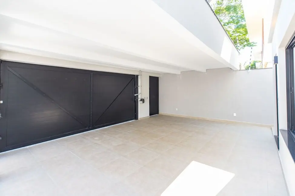 Casa com 3 quartos à venda, 200m2 em Alto da Boa Vista, São Paulo - SP - imagem 3 Foto 3 de Casa com 3 quartos à venda, 200m2 em Alto da Boa Vista, São Paulo - SP